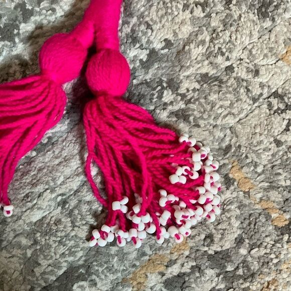 FREE PEOPLE MACRAME BEADED KEY CHAIN/CHARM! EUC! - Picture 4 of 5